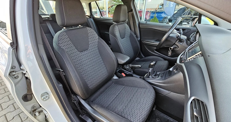 Opel Astra cena 46500 przebieg: 208500, rok produkcji 2017 z Brzeziny małe 211